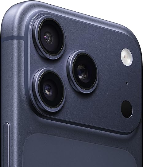 Apple iPhone 17 Pro 256 GB: display 6,3", ProMotion fino a 120Hz, chip A19 Pro, autonomia senza precedenti, sistema di fotocamere Pro Fusion con fotocamera frontale Center Stage; Blu profondo