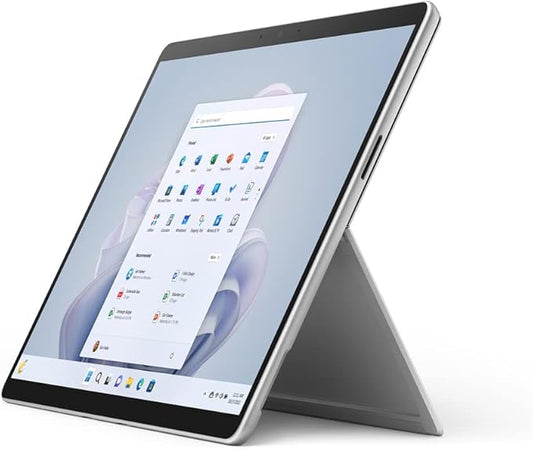 Microsoft Surface Pro 9 - 13" - Alimentazione per Intel Evo, 12º gen Core i7, 16GB, 256GB con Iris Xe graphics - Windows 11, Platino